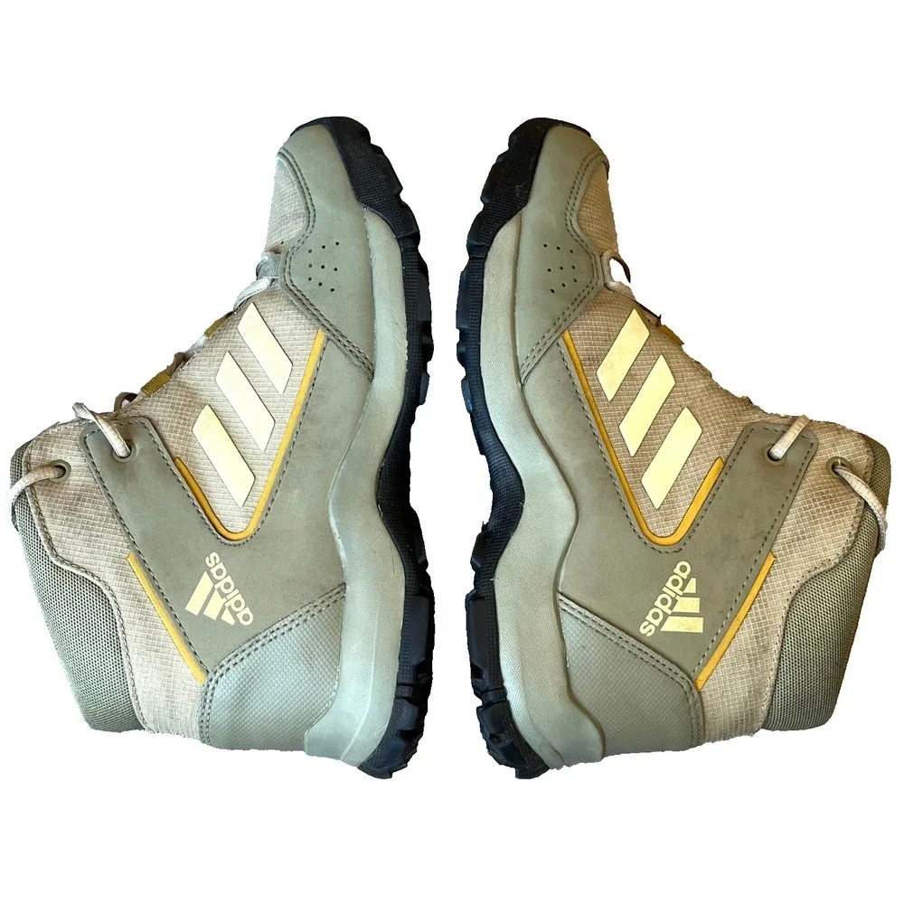 Adidas Hyperhiker Hiking Boots Beige Green Kids 4‎ UK 3.5 FR 36